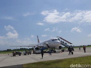 Gunung Raung Erupsi, Aktivitas Penerbangan di Bandara Banyuwangi Normal
