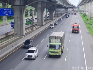 Video Melihat Arus Lalin Tol saat Libur Nataru di Command Center Jasa Marga