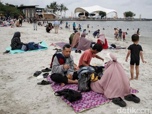 Video: Pengunjung Ancol Tembus 30 Ribu Saat Libur Isra Mikraj 2025