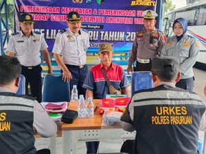 Ramp Check di Terminal Pandaan, Petugas Periksa APAR hingga Palu Kaca