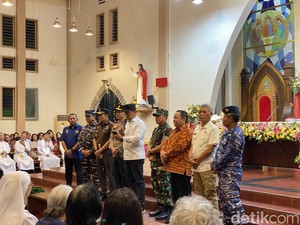 Malam Misa Natal di Bangka Belitung Penuh Khidmat dan Suasana Kondusif