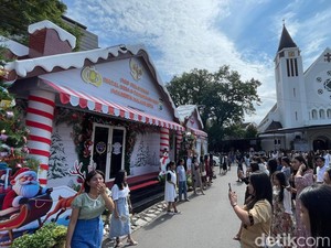 Bernuansa Natal, Pos Pelayanan Polresta Malang Kota Jadi Spot Foto