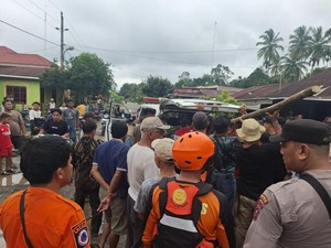 Pasutri Tewas Terseret Banjir Bandang Simalungun Sempat Live Facebook