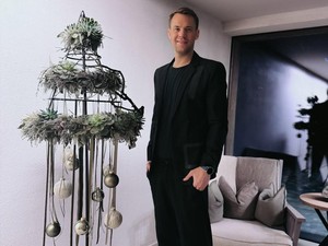 Duh, Pohon Natal Unik Manuel Neuer Dicibir Fans