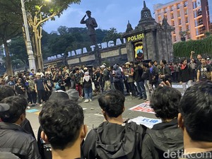Aksi Kamisan di Polda Jateng Singgung Suporter Kena Tembak Peluru Karet Aparat