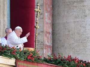 Paus Fransiskus Alami Memar Usai Terjatuh di Santa Marta Vatikan