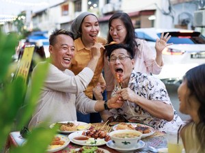 Lagi Traveling? Ikuti 4 Tips Cari Makanan Terenak di Daerah Setempat