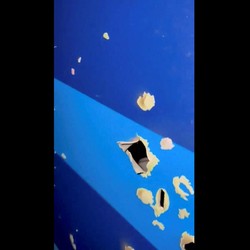 Potret Lubang-Lubang Bak Tembakan di Pesawat Azerbaijan Airlines
