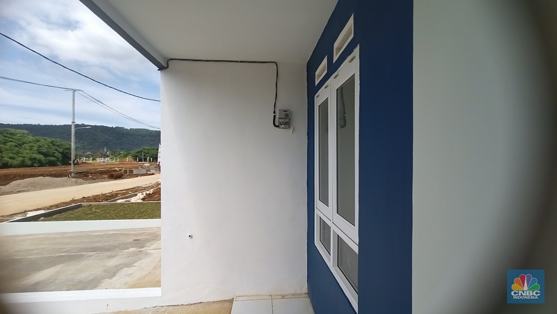 Menteri Perumahan dan Kawasan Pemukiman (PKP), Maruarar Sirait melakukan kunjungan ke perumahan subsidi Graha Arraya yang berlokasi di Cibungbulang, Kabupaten Bogor pada Jumat (27/12/2024). Menteri Perumahan dan Kawasan Pemukiman (PKP), Maruarar Sirait melakukan kunjungan ke perumahan subsidi Graha Arraya yang berlokasi di Cibungbulang, Kabupaten Bogor pada Jumat (27/12/2024). (CNBC Indonesia/Ferry Sandi)