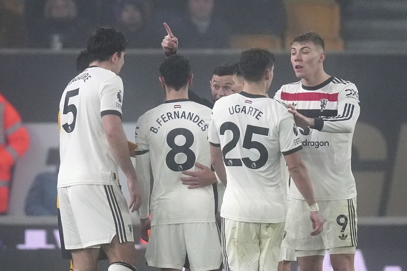 pertandingan sepak bola Liga Primer Inggris antara Wolverhampton Wanderers dan Manchester United di Stadion Molineux, Wolverhampton, Inggris, Kamis (26/12/2024). (David Davies/PA via AP)