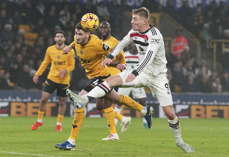 pertandingan sepak bola Liga Primer Inggris antara Wolverhampton Wanderers dan Manchester United di Stadion Molineux, Wolverhampton, Inggris, Kamis (26/12/2024). (David Davies/PA via AP)
