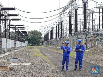 PLN Perkirakan Beban Puncak Listrik Turun 30% Selama Idulfitri 2025