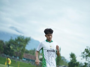 Pieter Huistra Pasang Badan buat Hokky Caraka: Dia Striker Bagus!