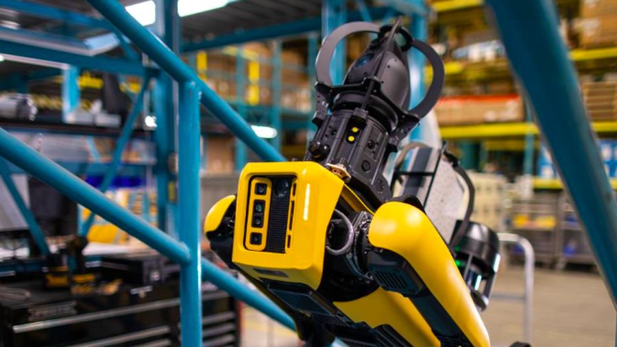 Spot robot. (Dok. bostondynamics.com)