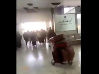Detik-Detik Mencekam Israel Serang Bandara Yaman, Penumpang Berlarian