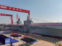 Penampakan Monster Perang Baru China, Kapal Serbu Amfibi Raksasa