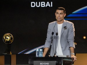 Dulu Nyaris Gabung, Kini Ronaldo Mau Bantu Man City yang Terpuruk?