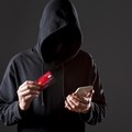 Awas Rekening Terkuras Lewat HP, OJK Ungkap 4 Modusnya