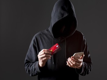 Modus Terbaru Maling M-Banking Makin Canggih, Ini 11 Tips Penting OJK