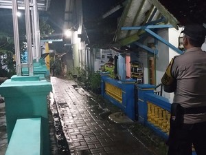 Densus 88 Polri Geledah Rumah Terduga Teroris di Garut