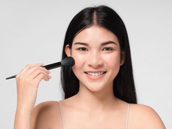 Mengenal Jenis-jenis Complexion Makeup Agar Hasil Riasan Sempurna Mengenal Jenis-jenis Complexion Makeup Agar Hasil Riasan Sempurna