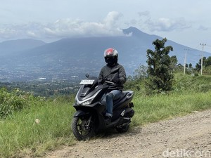 Konsumsi BBM Honda PCX 160 RoadSync, Jarang Mampir ke Pom Bensin