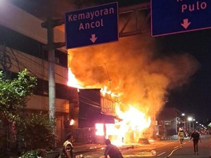 Rumah di Senen Jakpus Terbakar, 2 Orang Lansia Tewas Terjebak