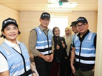 Gaya AHY Blusukan Cek Pelabuhan Tanjung Priok Jelang Tahun Baru