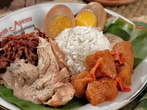 5 Tempat Makan Legendaris di Solo yang Punya Menu Lezat