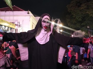 Secercah Harapan Penunggu Asia Afrika Bandung di Malam Tahun Baru