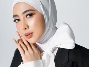 Dewi Hani Jayanti Eks Supergirlies Comeback Nyanyi Lagi