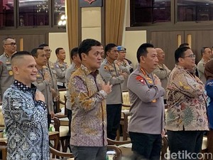 Ketua Komisi III DPR-Bawaslu Hadiri Rilis Akhir Tahun 2024 Polri