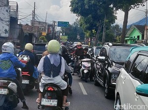 Kemacetan di Kawasan Lembang Kini Pindah ke Daerah Cisarua-Parongpong