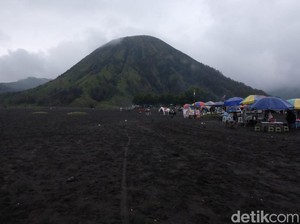 12 Gunung untuk Pendaki Pemula di Jabar, Jateng, Jatim