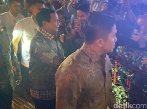 Ditemani Didit-Titiek, Prabowo Tinjau Perayaan Malam Tahun Baru di HI