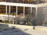 Detik-Detik Tesla Cybertruck Meledak & Terbakar di Hotel Donald Trump