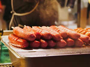 7 Resep Sosis Bakar Untuk Acara Tahun Baru 2026, Simpel dan Praktis