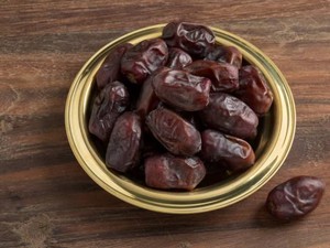 Makan 3 Butir Kurma Saat Sahur, Ini 7 Manfaat Sehat yang Didapat