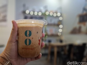 Menyeruput Kopi Baileys Halal di Kafe Kebanggaan Arek Suroboyo
