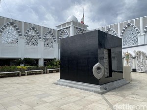 Masjid Terbesar di Atas Mal Ini Bisa Tampung 14 Ribu Jemaah
