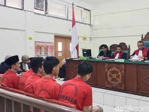 5 Terdakwa yang Aniaya Tahanan Rutan Pakjo hingga Tewas Didakwa Pasal Berlapis