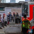 PT Kereta Api Indonesia (Persero) memastikan Stasiun Karet yang berlokasi di Jalan KH Mas Mansyur, Kecamatan Tanah Abang, Jakarta Pusat akan ditutup. (CNBC Indonesia/Faisal Rahman)