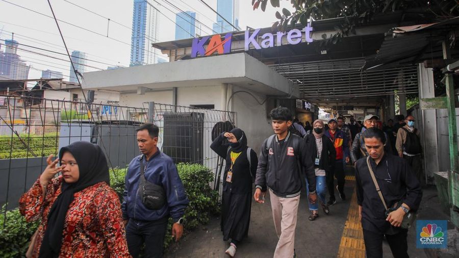 PT Kereta Api Indonesia (Persero) memastikan Stasiun Karet yang berlokasi di Jalan KH Mas Mansyur, Kecamatan Tanah Abang, Jakarta Pusat akan ditutup. (CNBC Indonesia/Faisal Rahman)