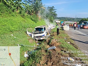 Laka Beruntun Tol Ungaran, Muatan Truk Bahan Kimia Hidrogen Peroksida Tumpah