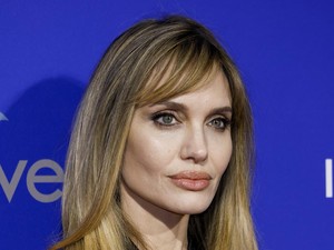 Terungkap Rahasia Kecantikan Angelina Jolie Tetap Glowing Menjelang Usia 50