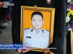 Bripka Anditya Gugur Usai Selamatkan Wisatawan di Pantai Pangandaran