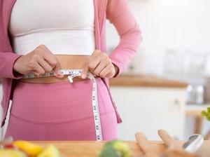 Tak Perlu Obat! 5 Pola Makan Ini Bisa Bantu Hilangkan Lemak Perut