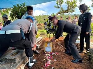 Penghormatan Terakhir untuk Aipda Anumerta Anditya