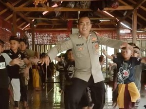Aiptu Gusti, Polisi Penari yang Ajarkan Kesenian di Klungkung Bali