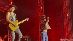 Video: Penampilan Slank Bareng Anak-anaknya di Konser Pasar Malam Empat Satoe